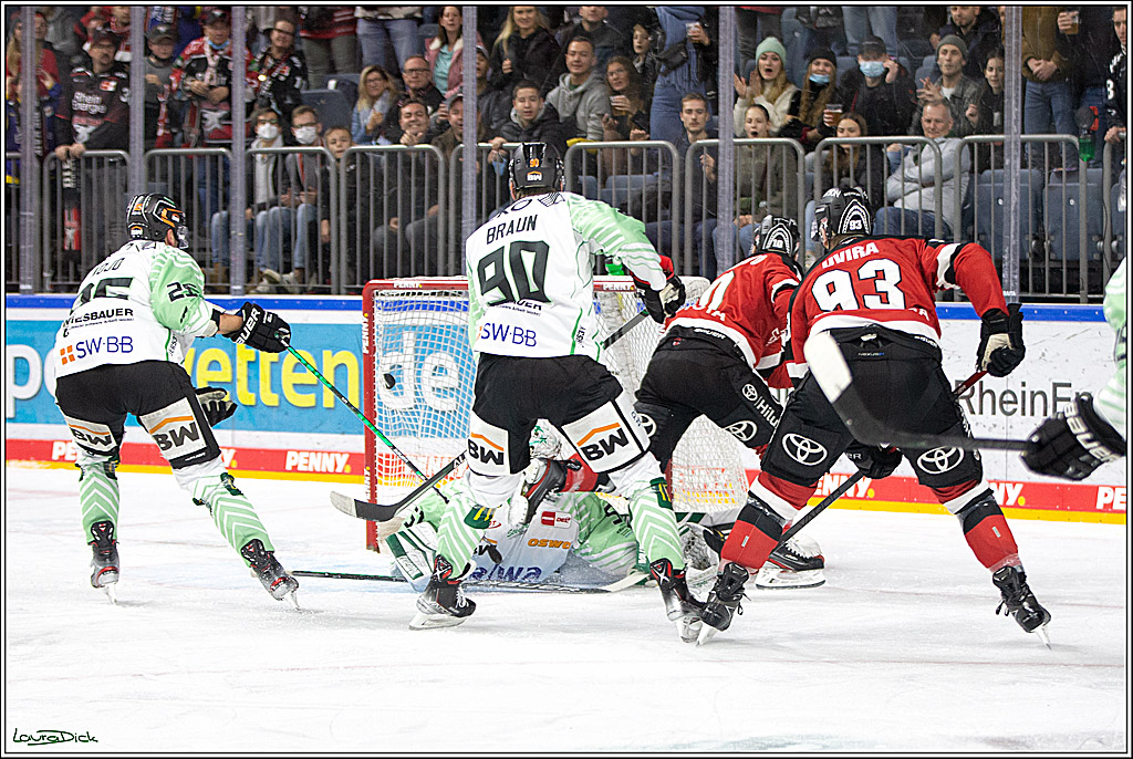 PENNY DEL; Koelner Haie- Bietigheim Steelers; Koeln, 19.11.2021